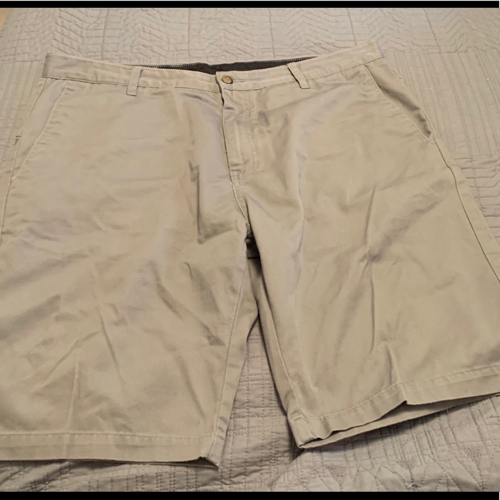 Men’s Volcom Grey shorts